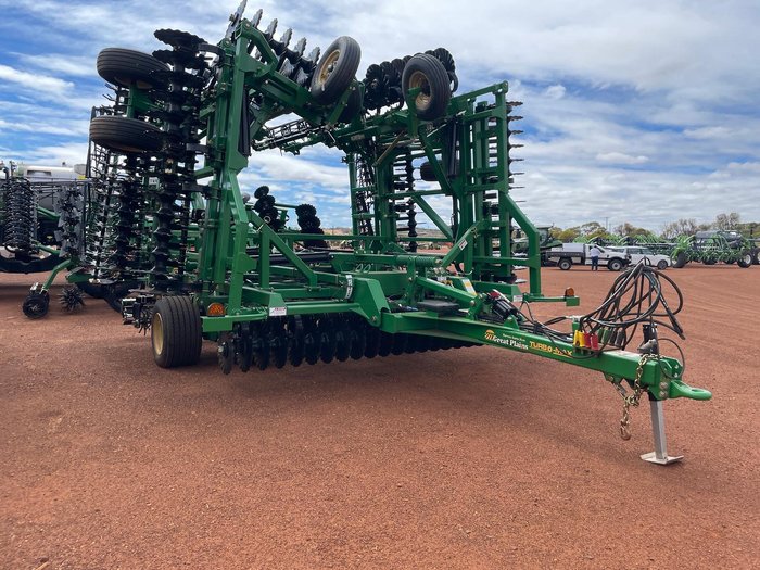 Great Plains 40 Turbo Max 4000 Vertical Tillage