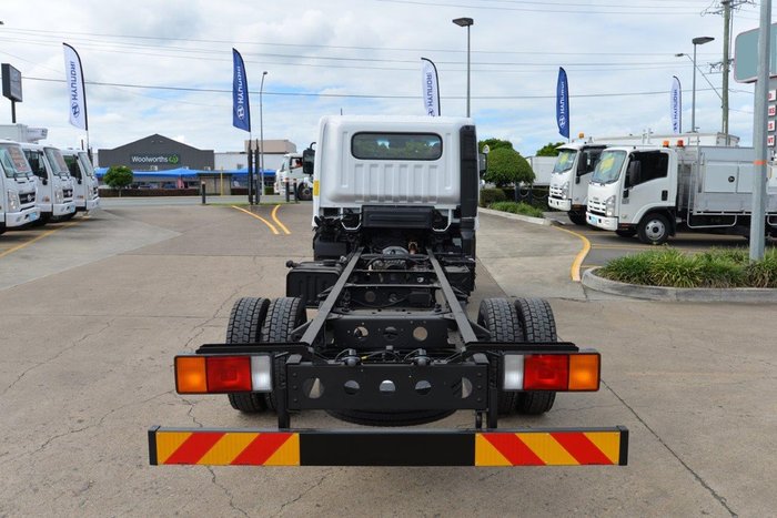 2025 HYUNDAI EX9 LWB WHITE