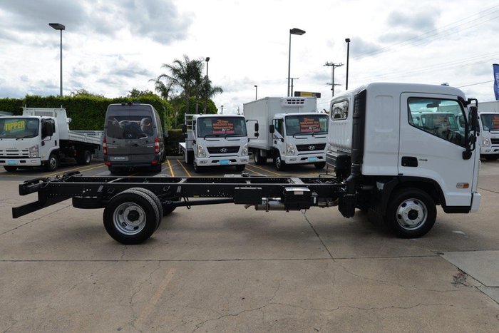 2025 HYUNDAI EX9 LWB WHITE