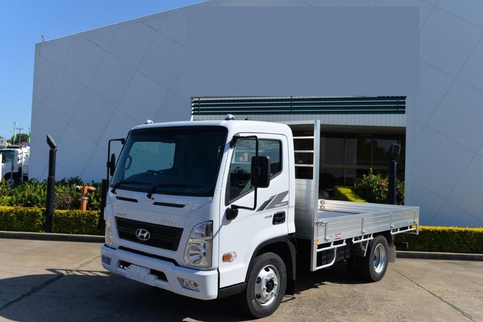 2025 HYUNDAI EX6 SWB WHITE