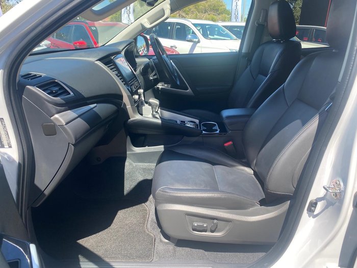 2023 Mitsubishi Pajero Sport Exceed