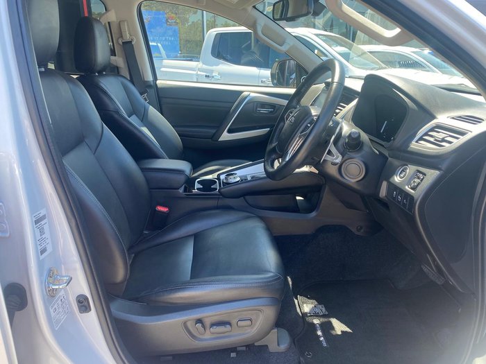2023 Mitsubishi Pajero Sport Exceed