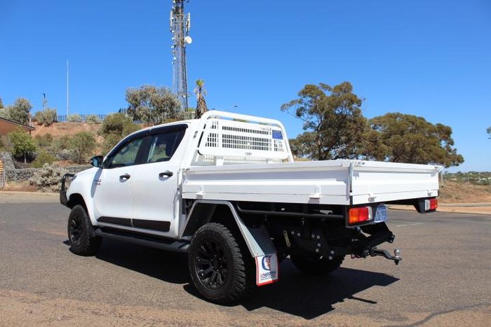 2020 Toyota Hilux SR