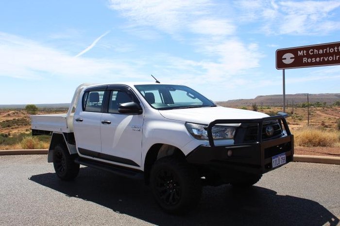 2020 Toyota Hilux SR