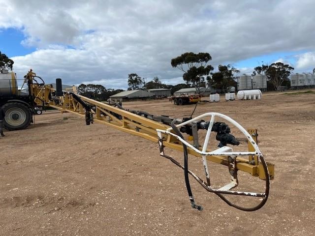 2013 Rogator Rg1300 Sp Sprayer