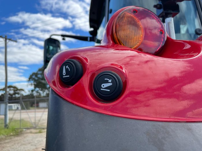 2026 MF 5S.135 Dyna-6 Efficient Tractor 135Hp