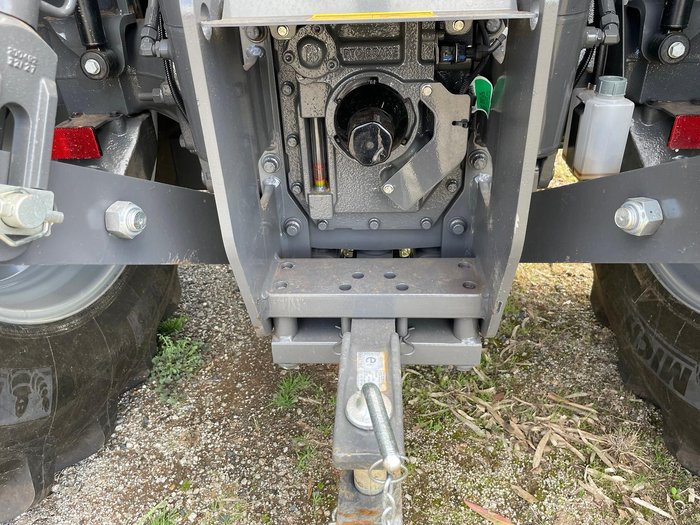 2026 MF 5S.135 Dyna-6 Efficient Tractor 135Hp