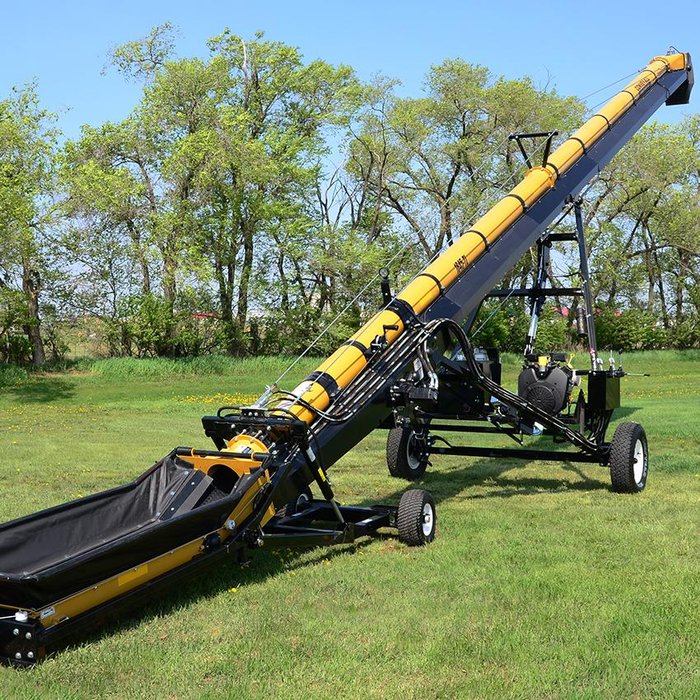 Convey-All 1658 TL Self Propelled Grain Conveyor