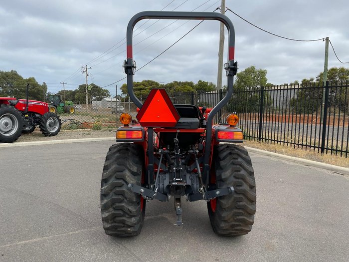 Kubota L3800hd 38Hp Rops Tractor And Front Loader Inc 66" Bucket