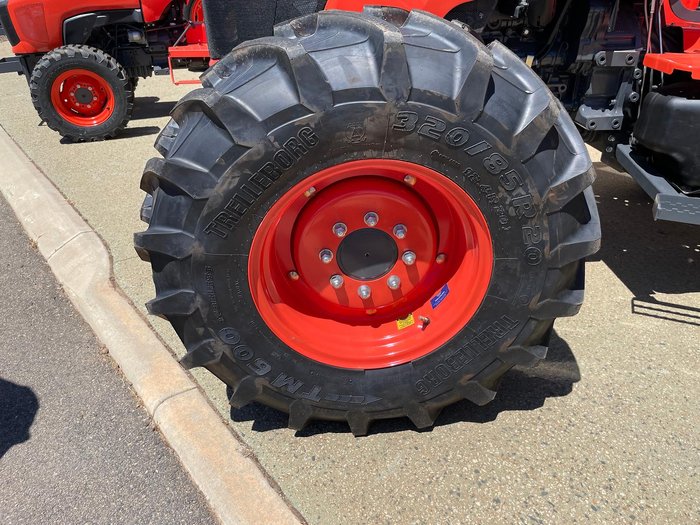 Kubota M7040 Suhd 68Hp Rops Tractor