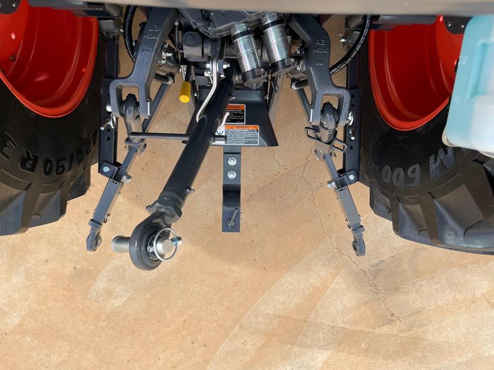 2024 Kubota M7040 Suhd 68Hp Rops Tractor