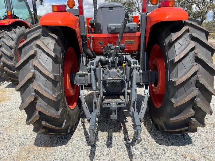2024 Kubota M7040 Suhd 68Hp Rops Tractor