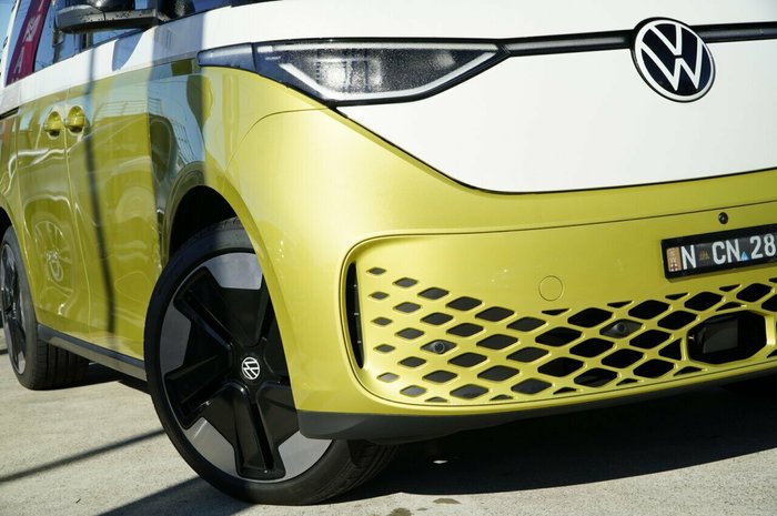2024 Volkswagen ID. Buzz Pro BEV560