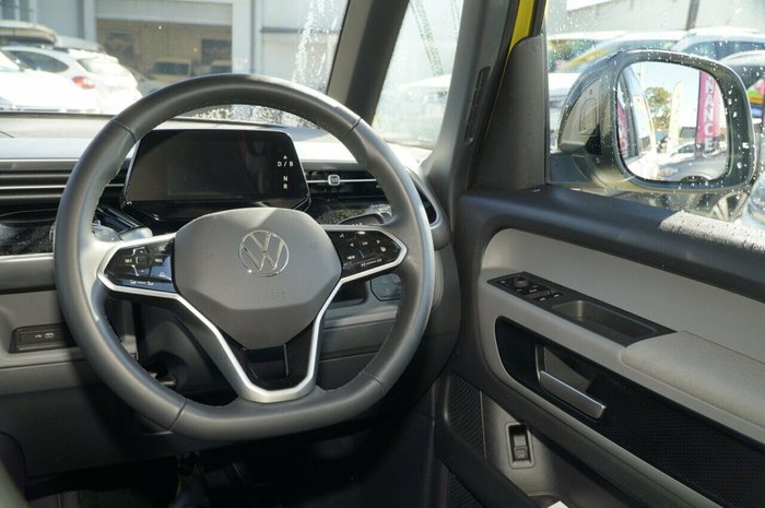 2024 Volkswagen ID. Buzz Pro BEV560