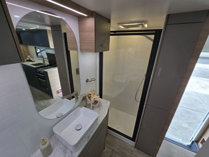 2025 JAYCO SILVERLINE 22.68-5.OB.SL-MY25