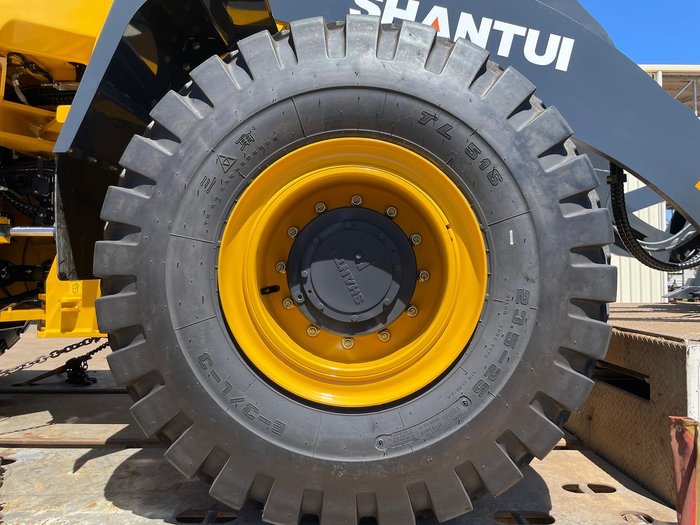 2024 Shantui L56 Articulated Wheeled Loader - Unbelievable Value