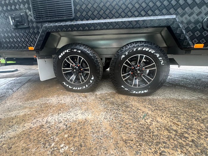 2025 JB Caravans Dirt Roader 20'8 Family Bunk