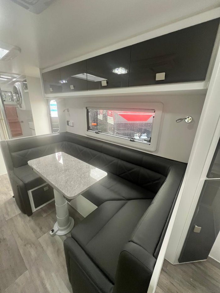 2025 JB Caravans Dirt Roader 20'8 Family Bunk