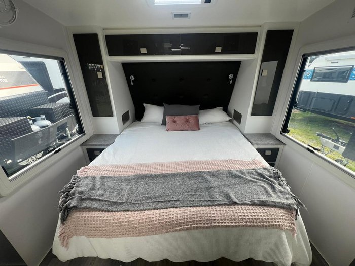 2025 JB Caravans Dirtroader 20'8 Bunk