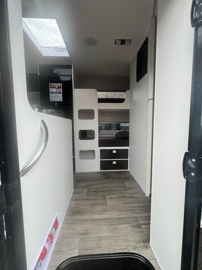 2025 JB Caravans Dirt Roader 20'8 Family Bunk