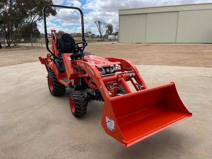 2023 Kubota Bx23s Tractor With Front Loader & Back Hoe