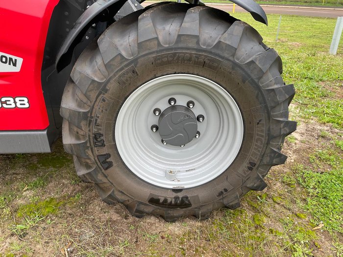 Nufab 33m³ Twin Axle Spreader