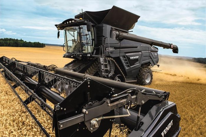 Fendt Ideal 9T Twin Rotor Harvester
