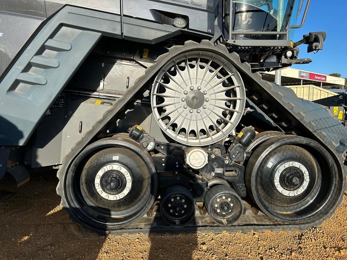  Fendt Ideal 9T Twin Rotor Harvester 