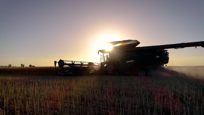  Fendt Ideal 9T Twin Rotor Harvester 
