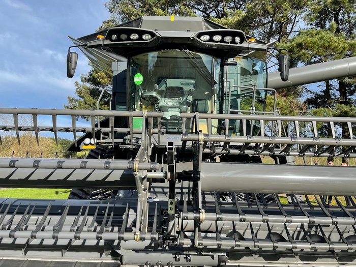 FENDT Ideal 8T Twin Rotor Harvester