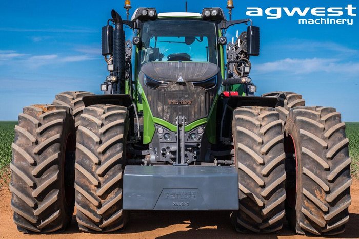 2025 Fendt 1050 Vario 517 Hp Tractor 