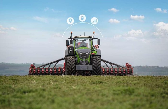 2025 Fendt 1050 Vario 517 Hp Tractor 