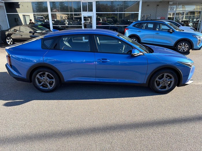 2025 Kia K4 S