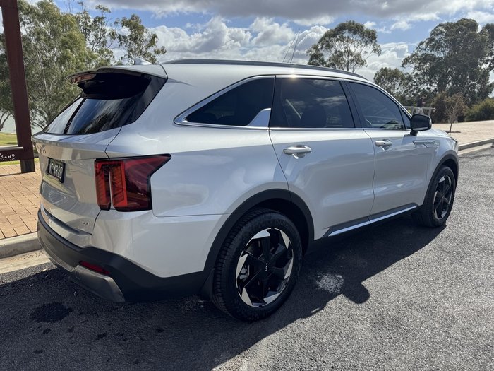 2024 Kia Sorento Sport+
