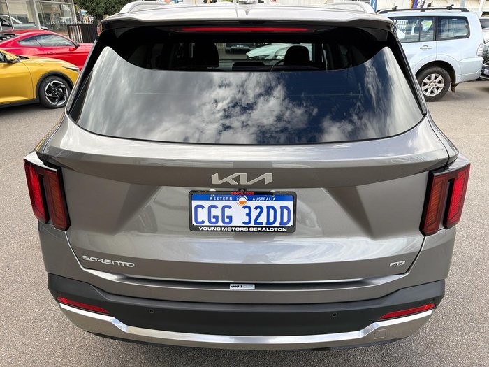2025 Kia Sorento Sport