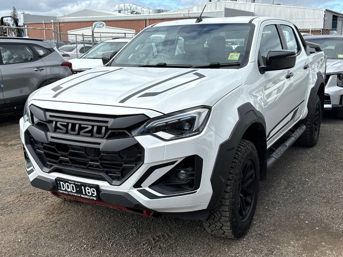 2024 Isuzu D-MAX BLADE