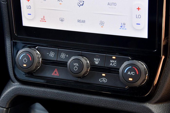 2024 Ford Everest Platinum