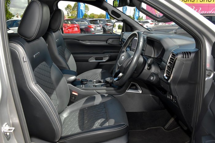 2024 Ford Everest Platinum