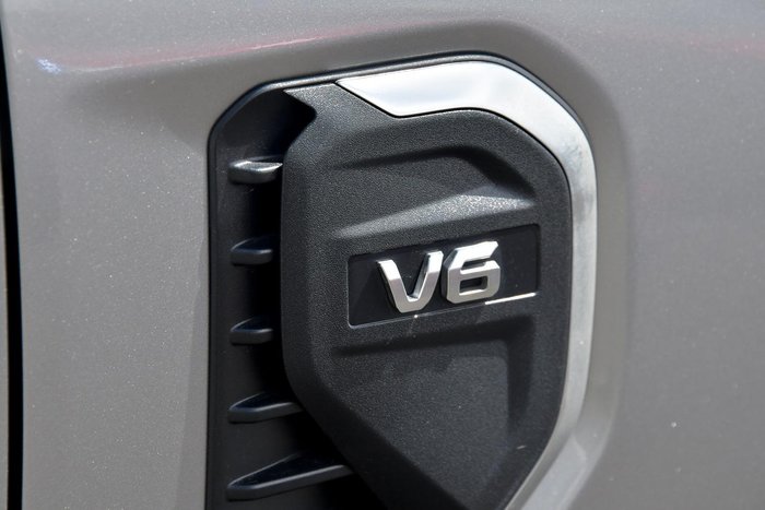 2024 Ford Everest Platinum