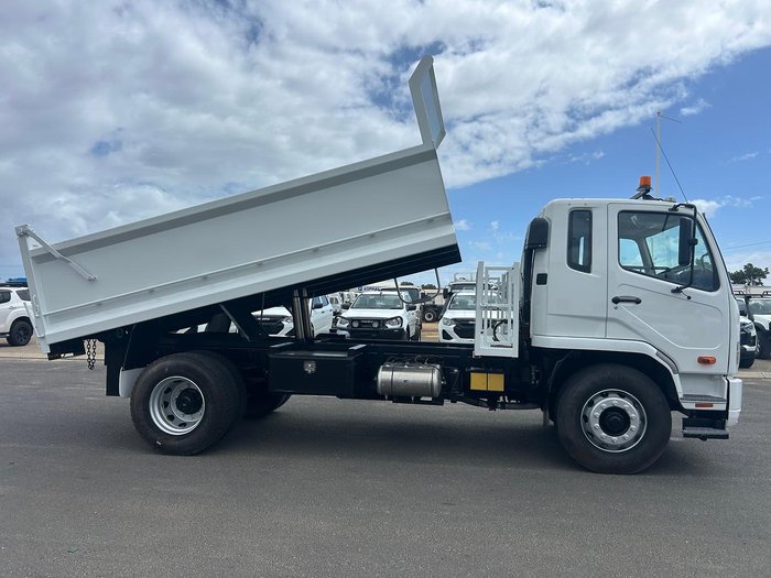 2017 Mitsubishi Fm FUSO FM 1627, MANUAL, TIPPER, LOW KM