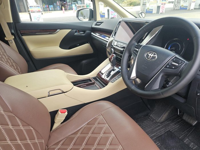 2017 Toyota Alphard X AGH30W White