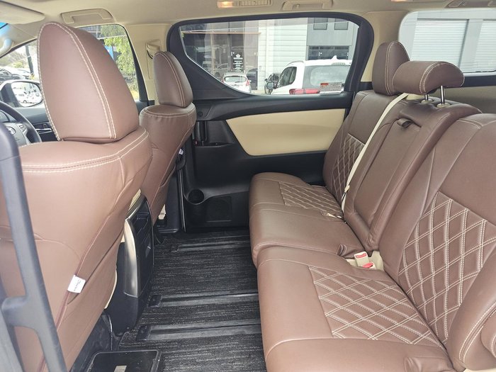 2017 Toyota Alphard X AGH30W White