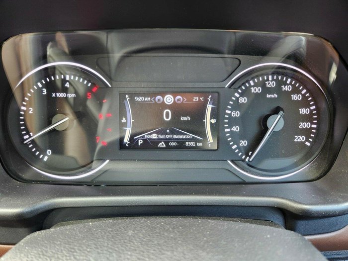 2023 Mahindra Scorpio Z8 4X4 Dazzling Silver