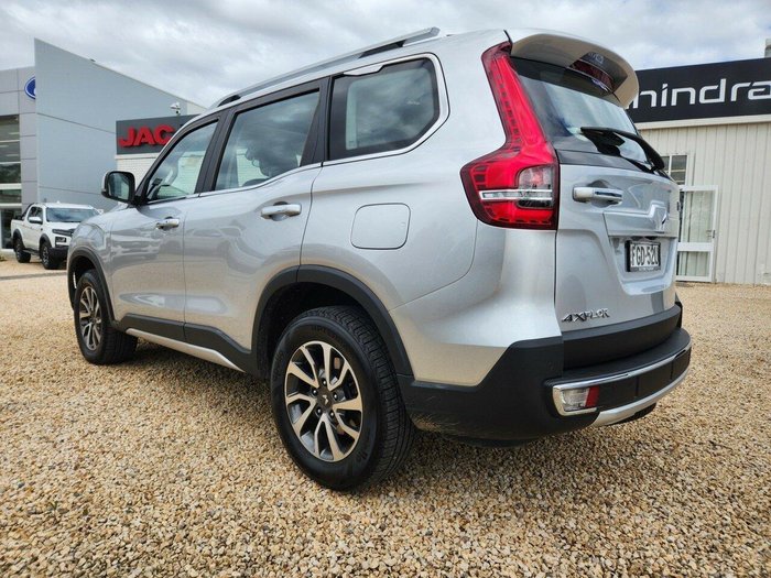 2023 Mahindra Scorpio Z8 4X4 Dazzling Silver