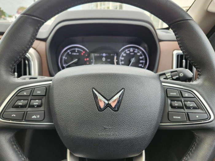 2023 Mahindra Scorpio Z8 4X4 Dazzling Silver