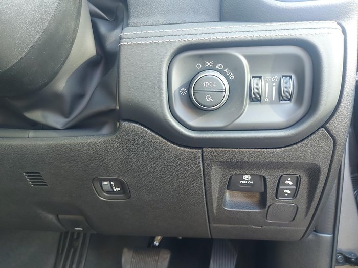 2024 RAM 1500 Laramie Sport RamBox