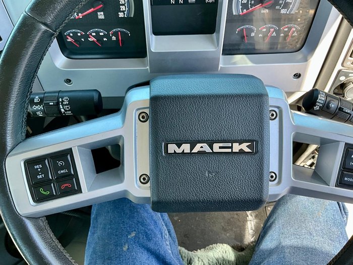 2022 Mack Trident Only 218000 Klm 3689 Hours $220000+Gst Suit New Byer MACK TRIDENT
