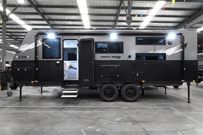 2025 VICTORY CARAVANS Trophy 24 Family Quad Bunk