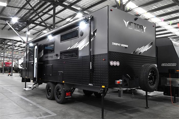 2025 VICTORY CARAVANS Trophy 24 Family Quad Bunk