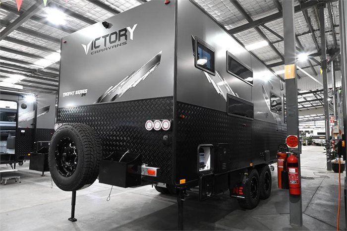 2025 VICTORY CARAVANS Trophy 24 Family Quad Bunk